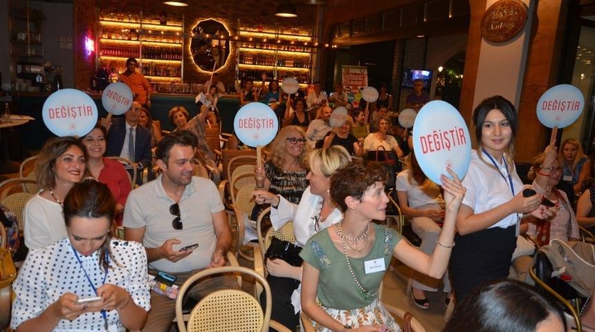 İzmir&rsquo;de bağış yarışı