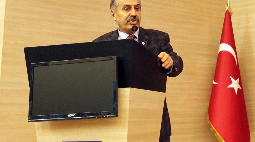 Adaylığı a&ccedil;ıklayan ikinci kişi Mustafa &Ouml;zt&uuml;rk oldu