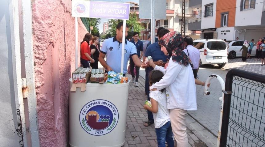 Ceyhan Belediyesi’nden sınava girecek öğrencilere ikram