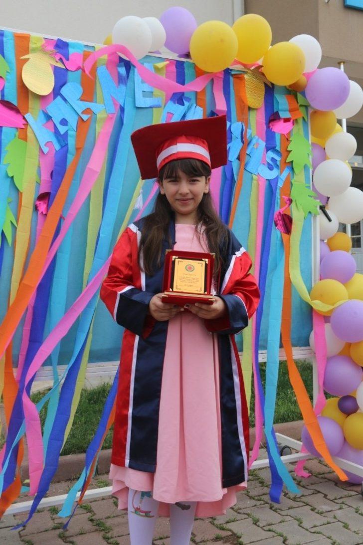 CÜ vakfı okullarında karne heyecanı G5