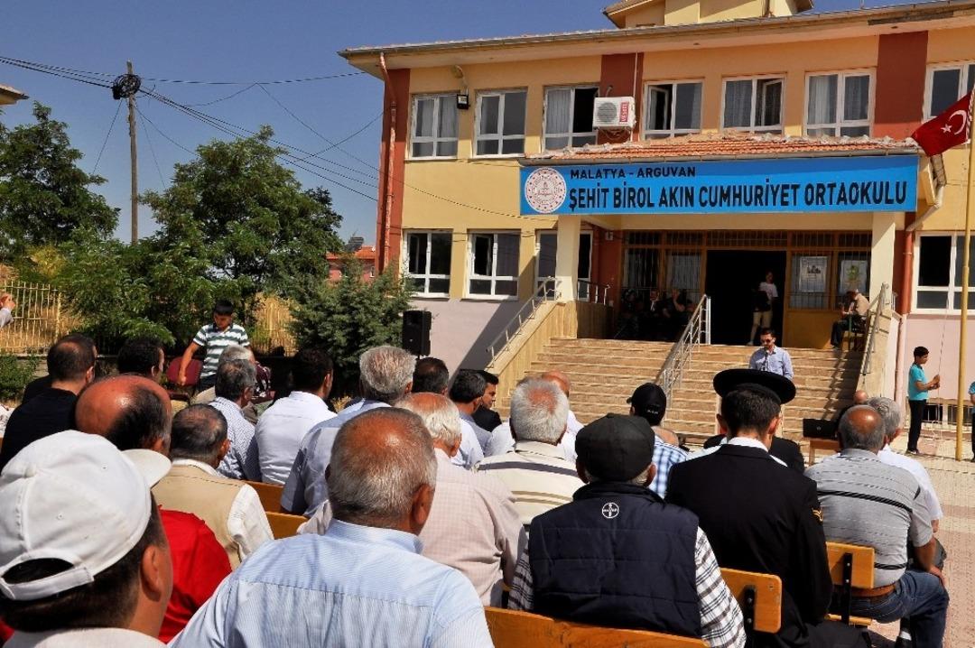 Arguvan&rsquo;da karne t&ouml;reninde h&uuml;z&uuml;n ve sevin&ccedil; bir arada yaşandı