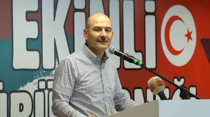 Bakan Soylu'dan İmamoğlu'na: Beylikdüzü'nde başladığın camiyi bitir