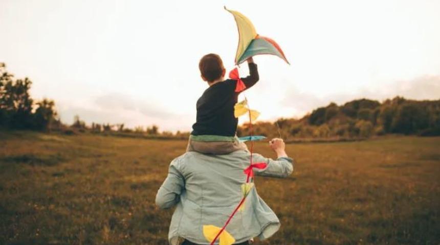 Kısa Babalar G&uuml;n&uuml; mesajları 2019: Babalar i&ccedil;in kısa ama &ouml;z ve anlamlı mesajlar ile s&ouml;zler 