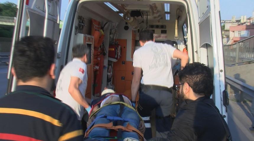 D-100'de yolun karşısına ge&ccedil;meye &ccedil;alışan yayaya otomobil &ccedil;arptı