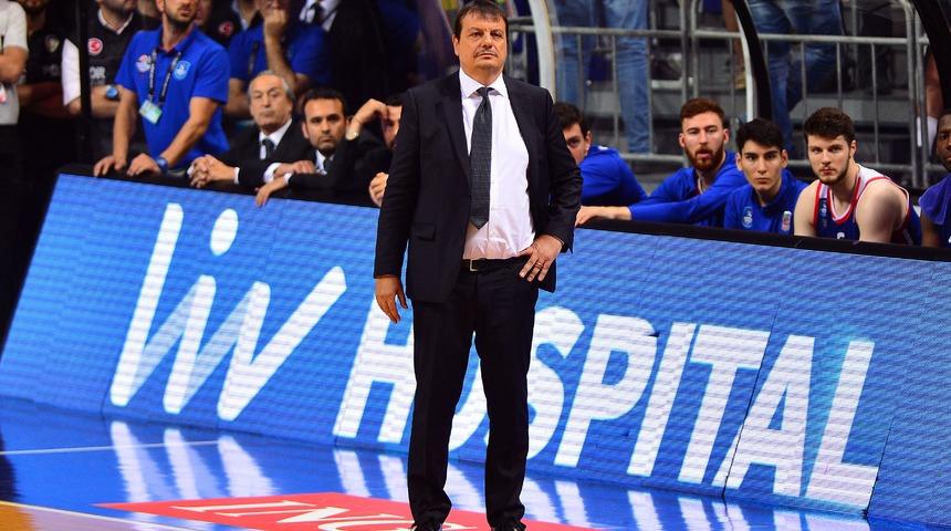 Ergin Ataman sosyal medya hesaplarını kapattı