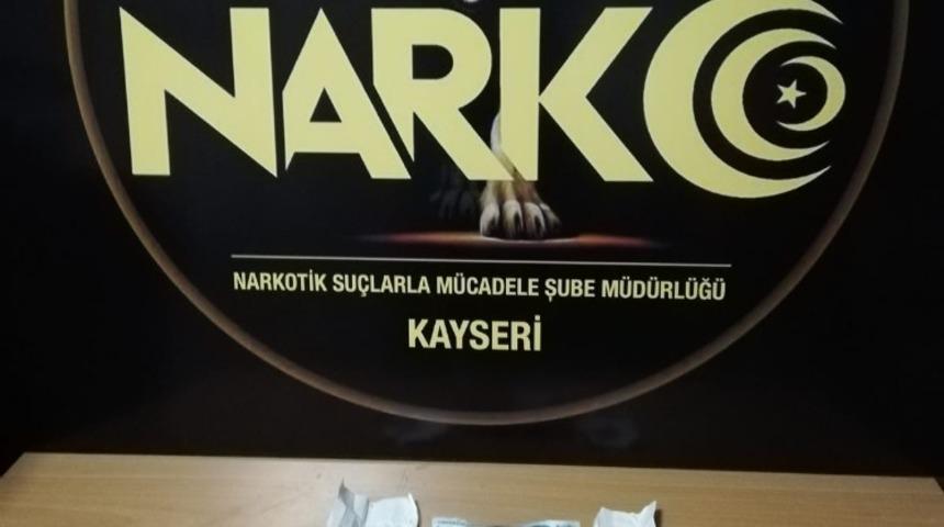 Uyuşturucu operasyonu: 9 g&ouml;zaltı