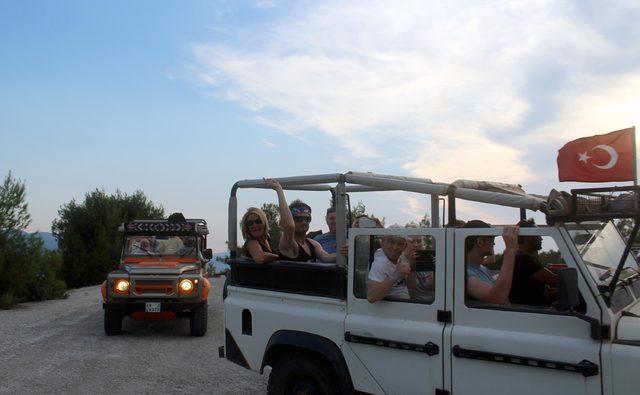 Marmaris'te turistler, cip safariyle eğleniyor