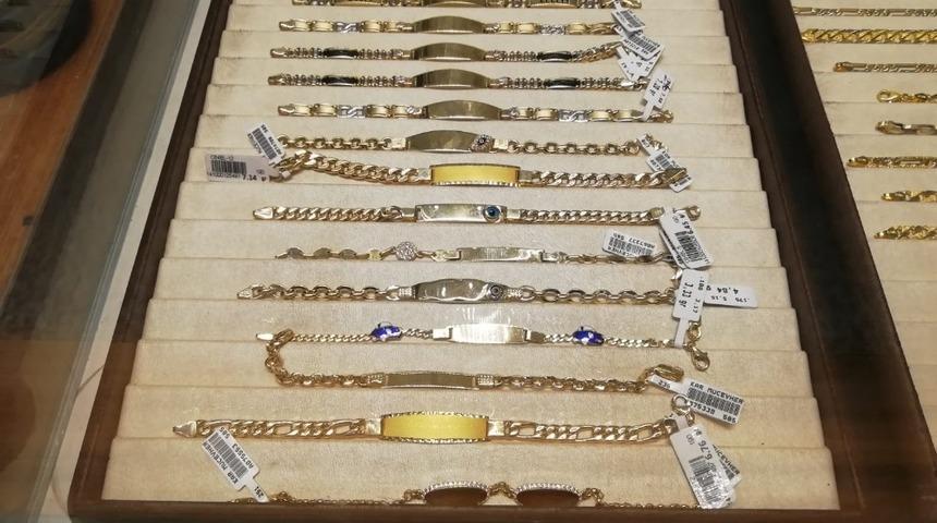 Düğünlerin başlaması altın satışlarını hareketlendirdi