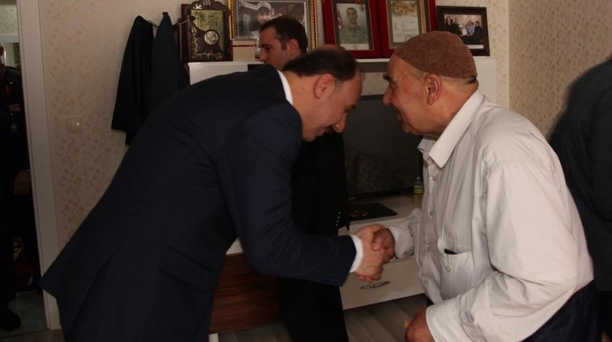 Valisi  Erin&rsquo;den Babalar G&uuml;n&uuml; mesajı