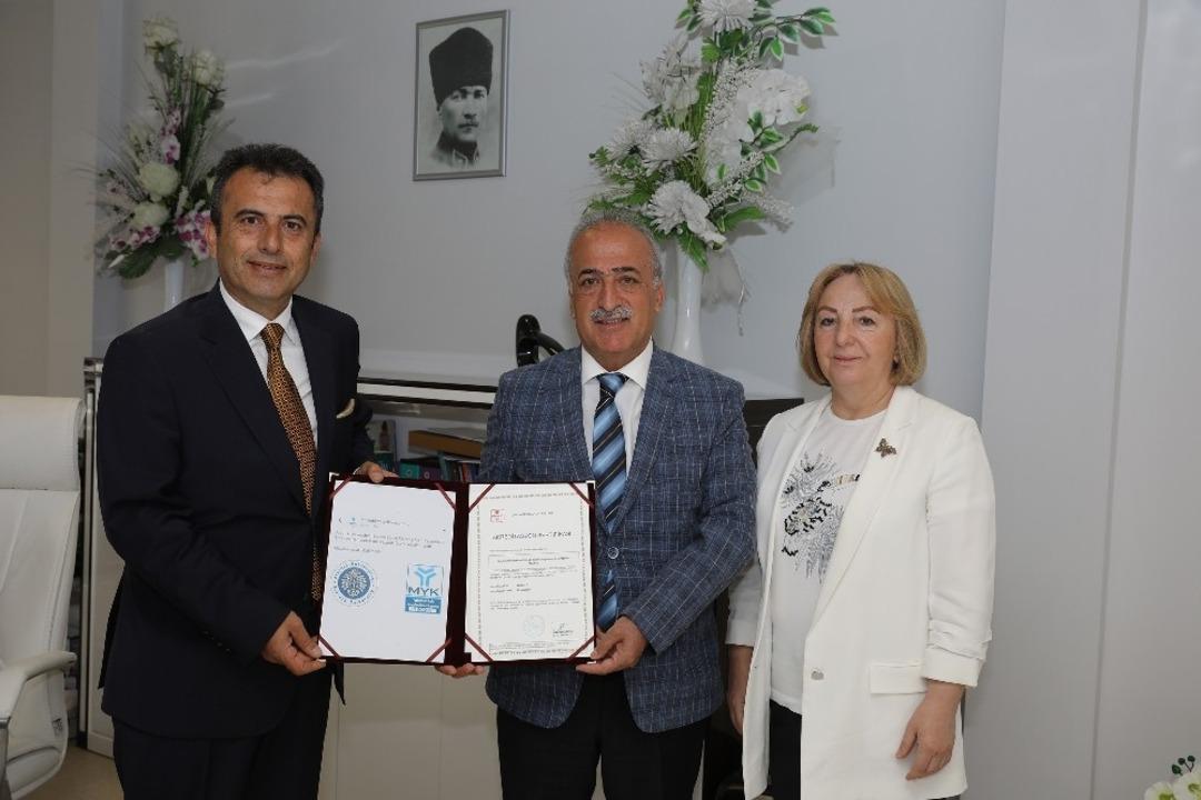 ATASEM&rsquo;e, sınav ve belgelendirme yetkisi verildi