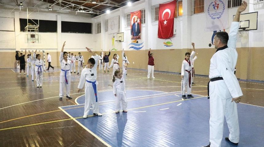 Spor kursları gençleri bekliyor