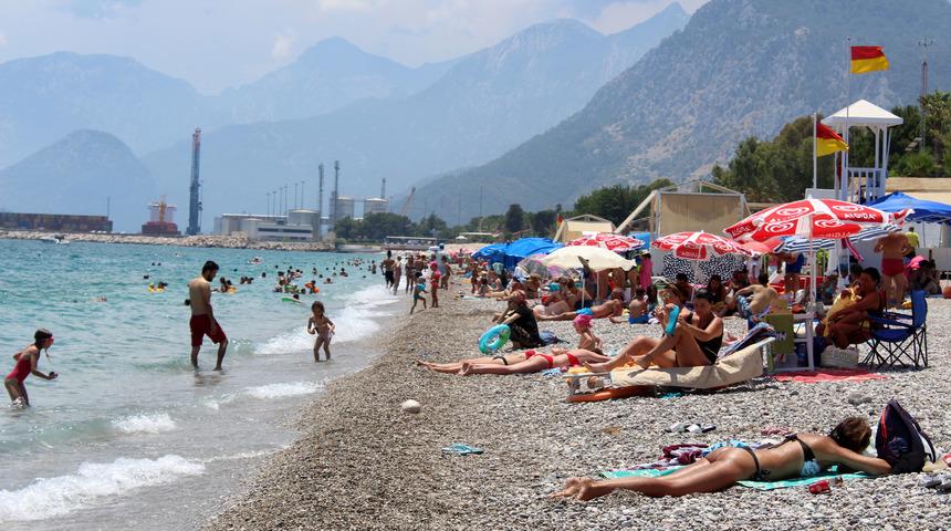 Turistlere deniz parkuru eğlencesi