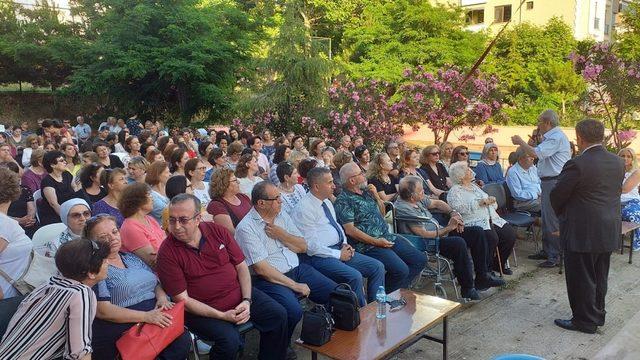 Yarım asır önce mezun oldukları okulda buluştular