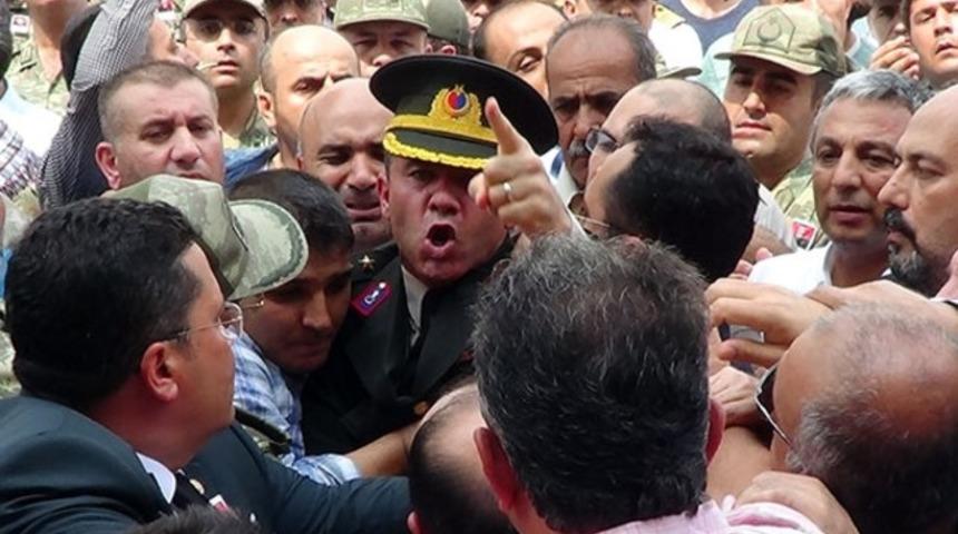Şehit ağabeyi Yarbay Mehmet Alkan: Bu akan kanların sorumluları, dağdaki teröristi şehre indirenlerdir