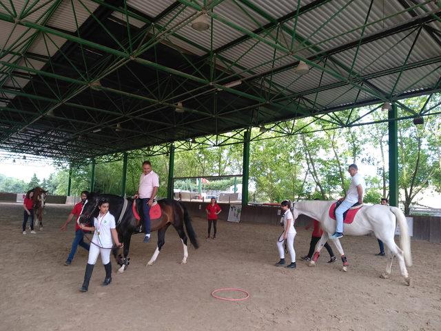 The Pony Club Festivali'nde babalar yarıştı