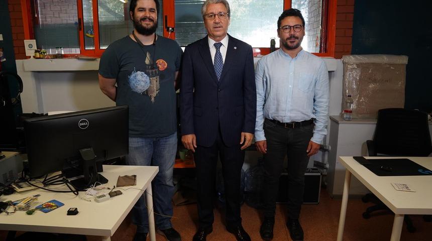 Giyilebilen EKG cihazı tasarladılar