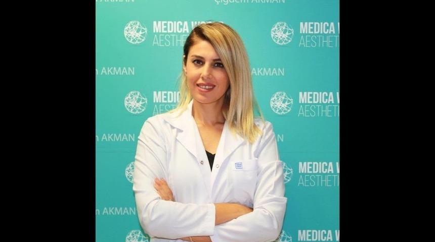 Estetik Hekim Çiğdem Akman: “Şeker peeling fark oluşturuyor”