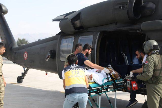 Silopi'de kazazede askeri helikopterle hastaneye sevk edildi