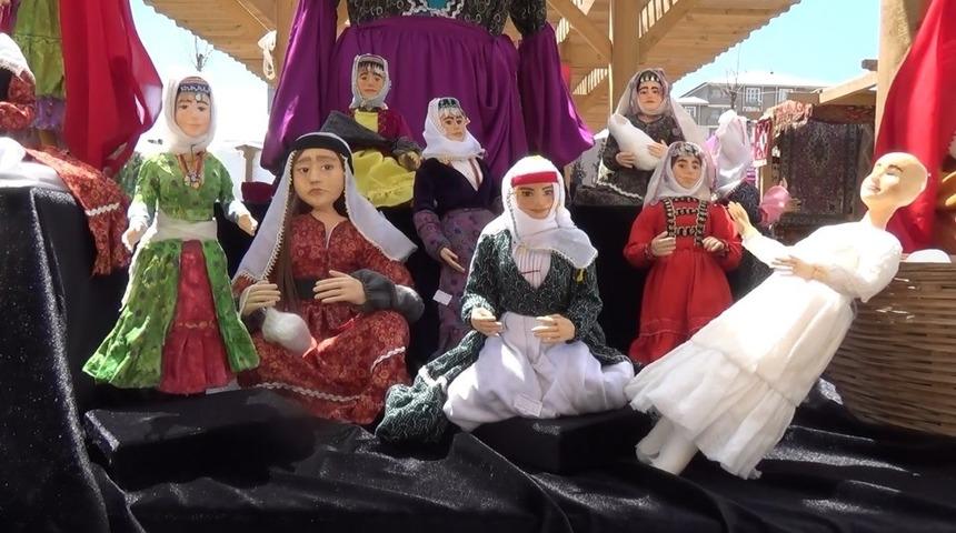 Y&ouml;resel kıyafetler kitre bebeklerde yaşatılıyor