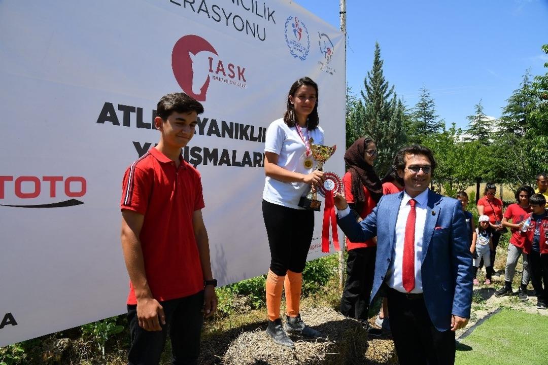 Isparta&rsquo;daki Atlı Dayanıklılık Yarışları tamamlandı
