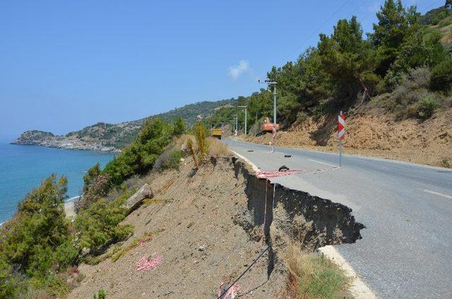 Gazipaşa-Alanya Sahil Yolu güvenli hale getiriliyor