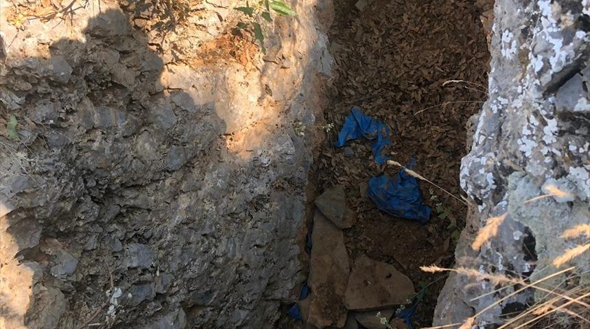 Şırnak'ta teröristlere ait yaşam malzemesi ele geçirildi