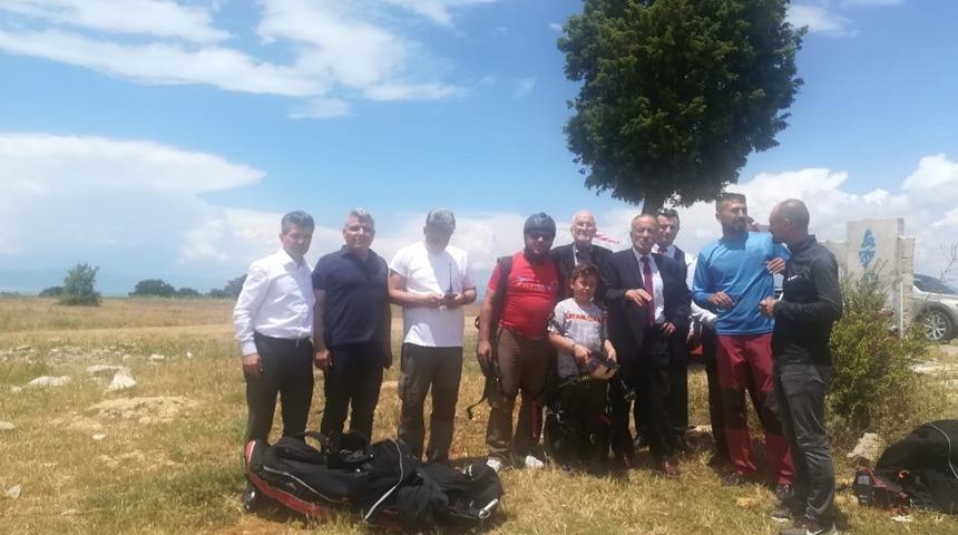 Başkan Bayındır, yama&ccedil; paraş&uuml;t&uuml; tutkunlarıyla buluştu