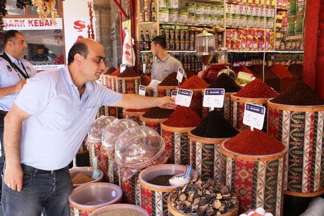 Zabıta turizm şehri Şanlıurfa’da denetimlerini sürdürüyor