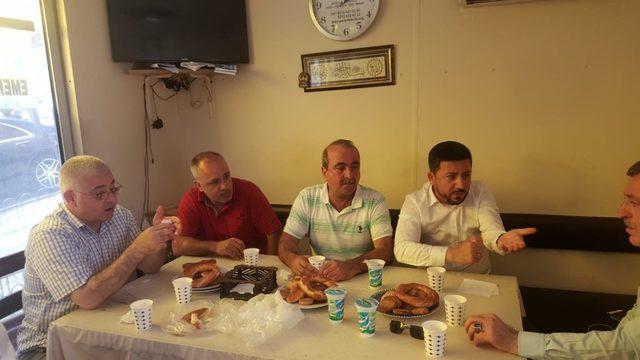 Belediye Başkanı Rasim Arı, Sultanahmet’te taksicilerin misafiri oldu