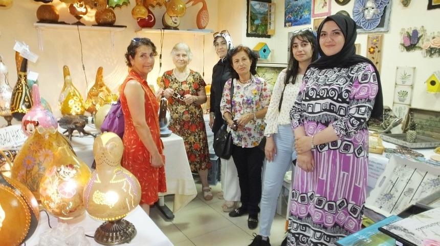 S&uuml;slenen su kabakları alıcı bekliyor