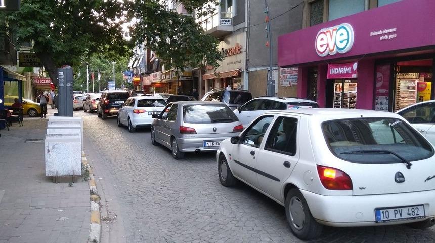 Bayram tatilinde Erdek&rsquo;e 96 bin 427 ara&ccedil; giriş yaptı