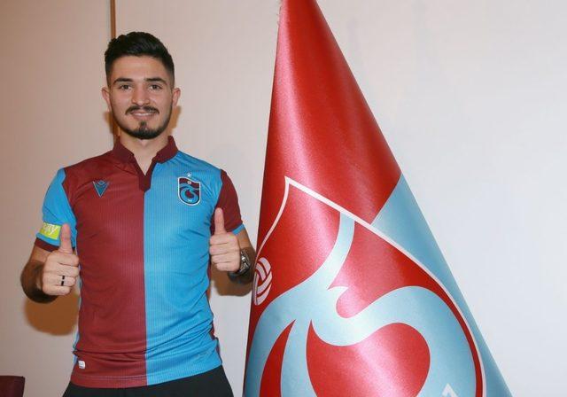 Trabzonspor’da Fıratcan Üzüm imzayı attı