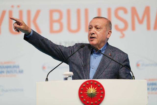 Erdoğan: Özür dilemedikçe böyle bir adaylığa bırakın layık olmak, böyle bir makama gelemez