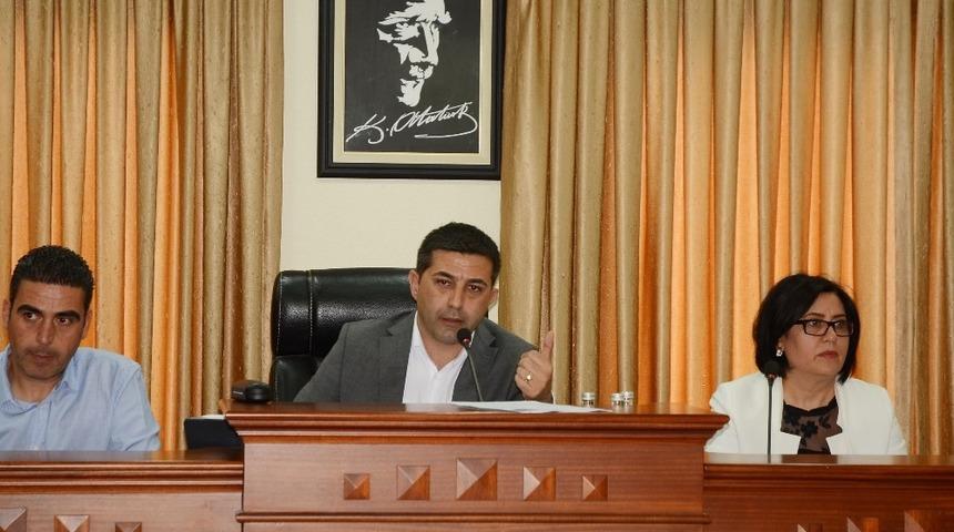 &Ouml;mer G&uuml;nel, Kıyı Ege Belediyeler Birliği enc&uuml;men &uuml;yesi oldu