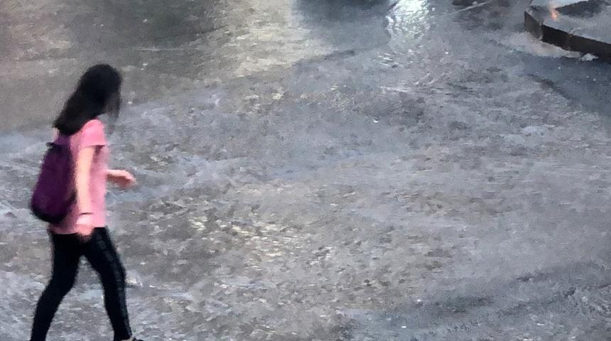 Doğu Anadolu&rsquo;da g&ouml;k g&uuml;r&uuml;lt&uuml;l&uuml; sağanak yağış etkili olacak