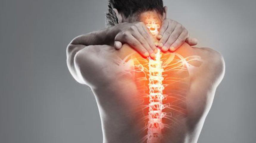 Eklem ağrısından kurtulmak i&ccedil;in t&uuml;ketmeniz gereken 14 besin