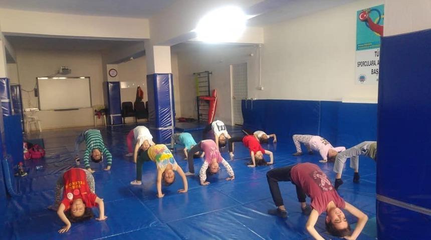 Simav’da ‘Yaz Spor Okulları’ başladı