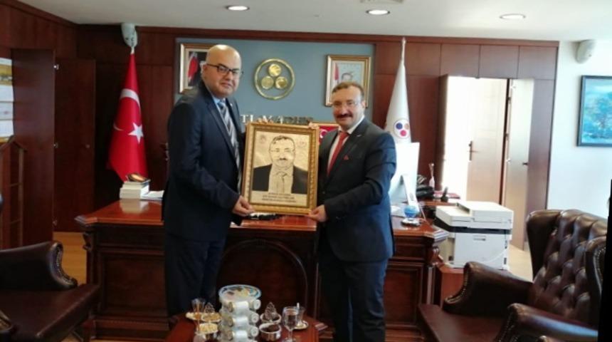 Etimaden Genel Müdürü’nden Başkan Doğan’a el işi portre