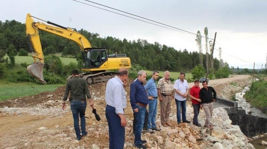 Emet&rsquo;in k&ouml;ylerinde alt yapı &ccedil;alışmaları