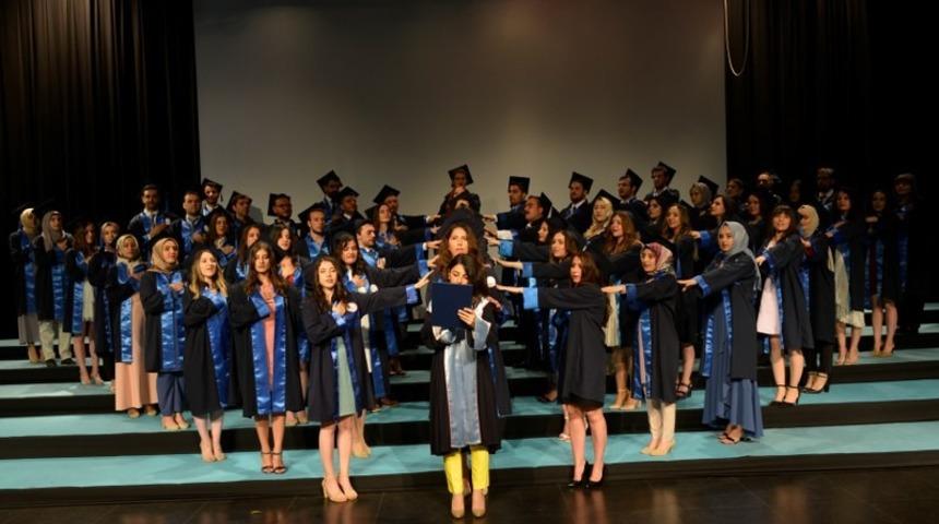 56 &ouml;ğrenci yemin ederek diş hekimliği mesleğine adım attı