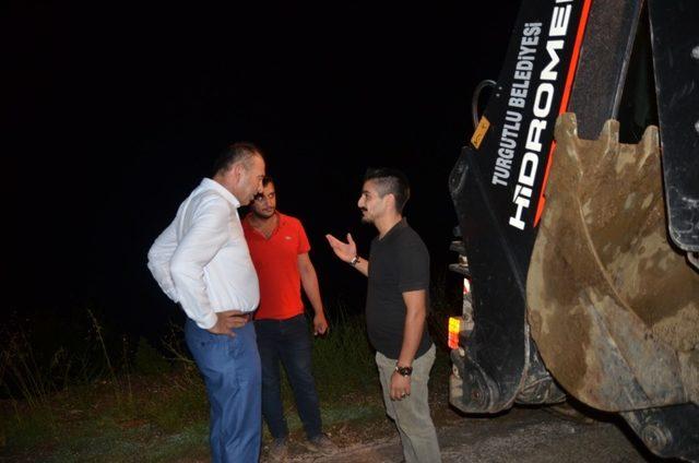 Başkan Akın gece çalışmalarını yerinde inceledi