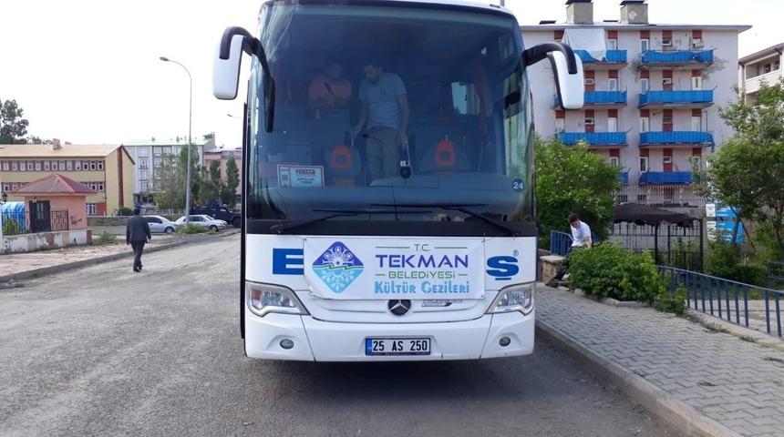 Tekmanlı öğrenciler Karadeniz turunda