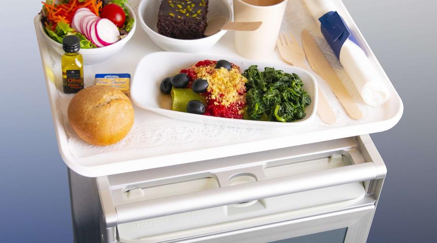 SunExpress, uluslararası uçuşlarında plastik ürünleri kaldırdı