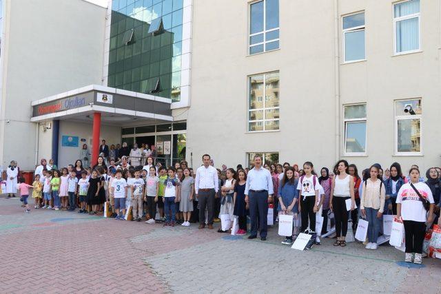 Osmangazi Okulları’nda karne heyecanı