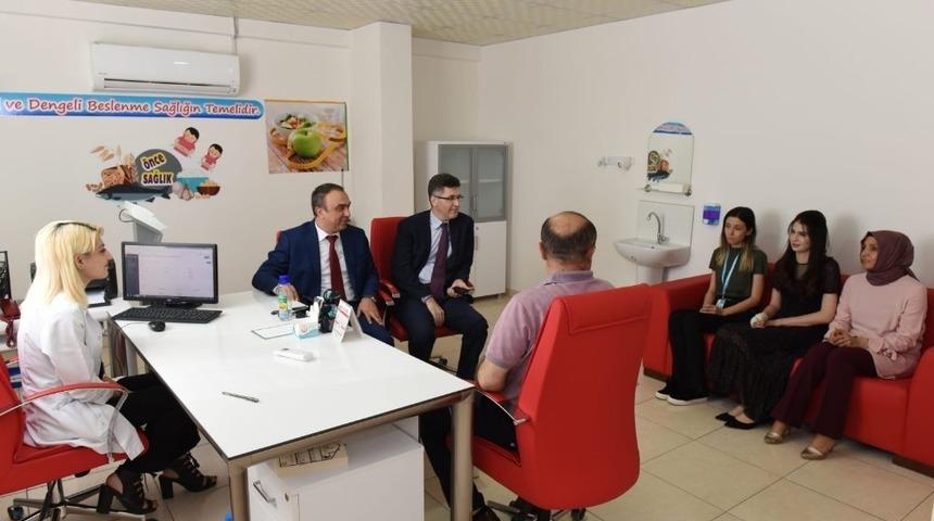 Vali Soyt&uuml;rk Sağlıkta Hayat Merkezi ziyaret etti
