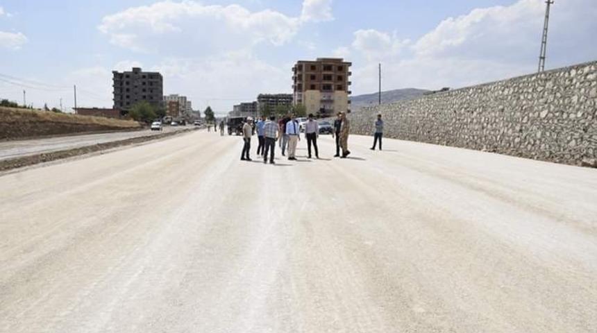 Kaymakam Bilici, yol ve k&ouml;pr&uuml; yapım &ccedil;alışmalarını inceledi