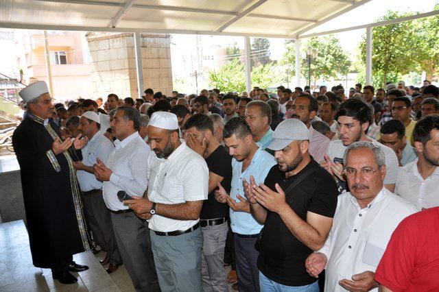 Reyhanlı'da Mursi için gıyabi cenaze namazı
