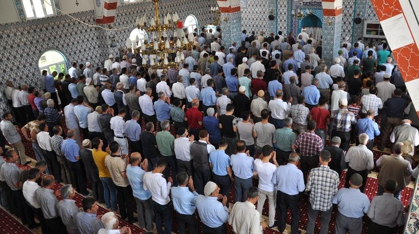 Sason&rsquo;da Mursi i&ccedil;in gıyabi cenaze namazı kılındı