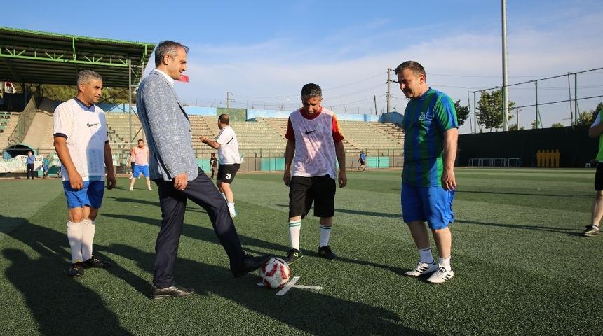 Başlama vuruşu Başkan &Ccedil;ift&ccedil;i&rsquo;den