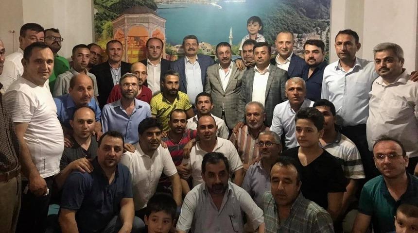 Başkan Akın İstanbul&rsquo;da hemşehrileriyle buluştu